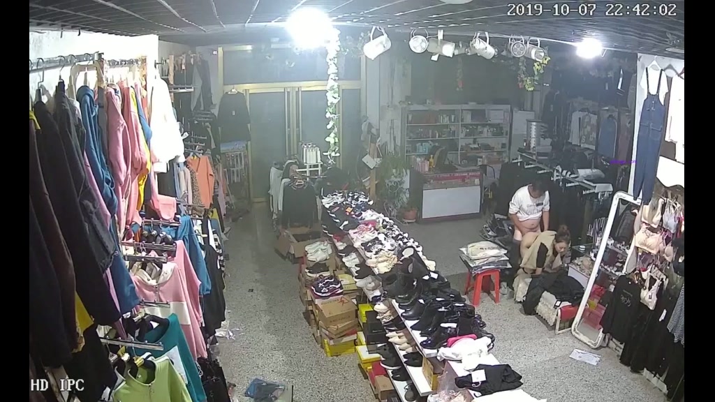 偷情啪啪看表情搞得骚货很爽